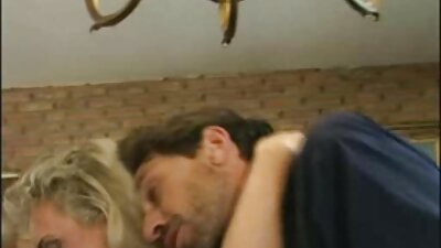 Skæring af cumshots i munden på Sarah Vandella. Denne tøs spiste masser af sperm!.